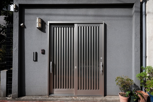 Elegancka Transformacja Przestrzeni z Nowoczesnymi Furtkami Aluminiowymi